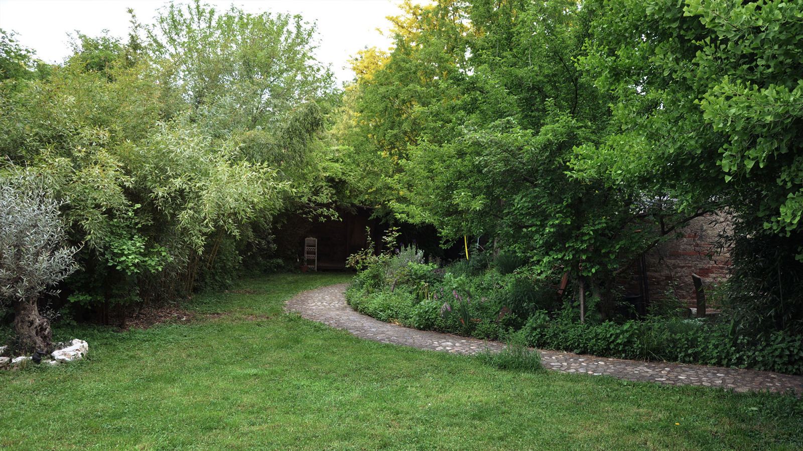 The grounds of Sféra
